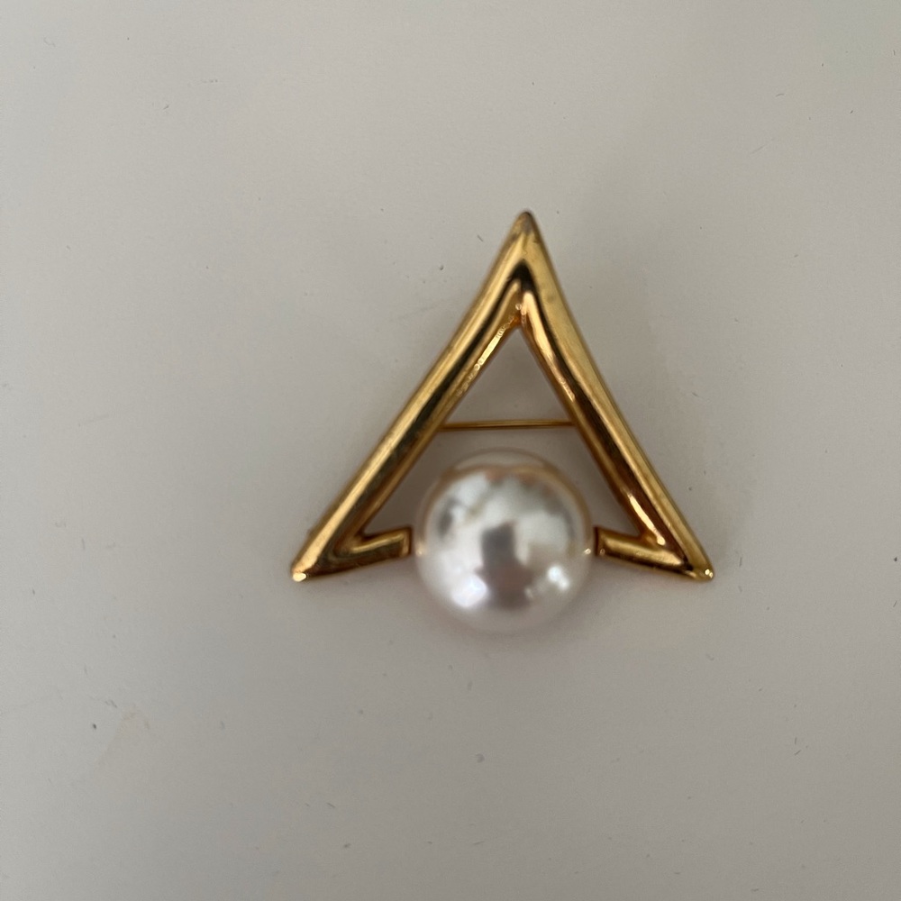 Gold Triangle Pearl Brooch